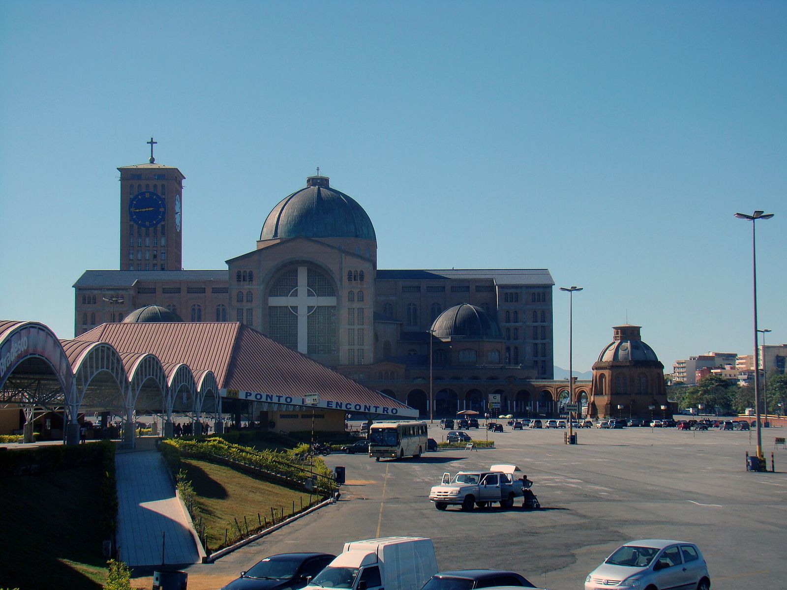 Fachada da Basílica do Santuário Nacional de Aparecida